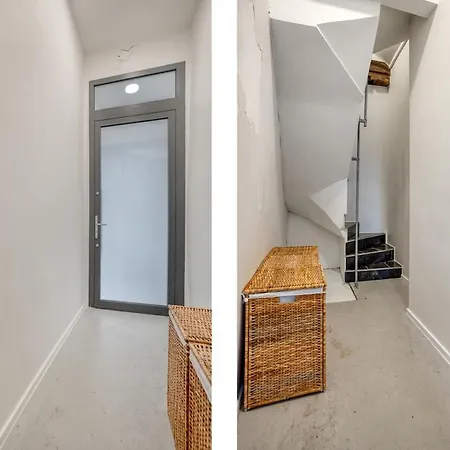 Cozy In The Heart Of Apartment